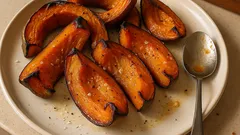 Calabaza asada en gajos al horno: doradita por fuera y suave por dentro
