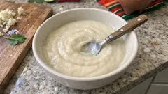 Bechamel de coliflor: una salsa cremosa y ligera que combina con todo