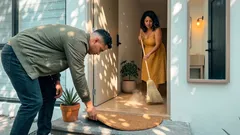 Feng shui en la entrada: 10 ajustes rápidos para que el recibidor se sienta ligero